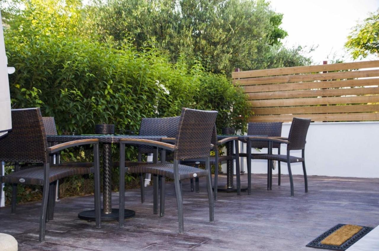 Villa Athina 1St Floor Nea Kallikrateia Εξωτερικό φωτογραφία